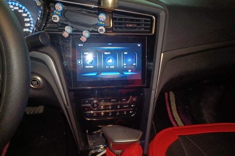 Used Venucia D60 2019 1.6L XL CVT Smart Connect Elite Edition