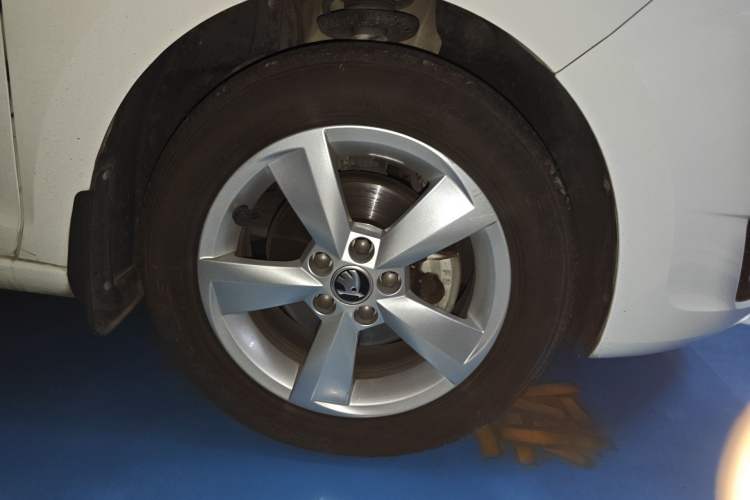 Used Skoda Rapid Spaceback 2016 1.6L Manual Trend Edition
