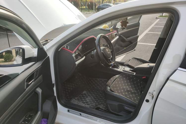 Used Volkswagen Lavida 2021 1.5L Automatic Comfort Edition
