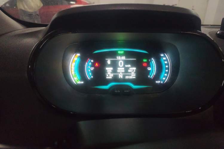 Used Chery QQ Little Ant 2022 Restyled Version Sweet Pink Edition Half-Sugar Version 3-Cell Lithium Battery 30kW 408km Range Instrument Cluster