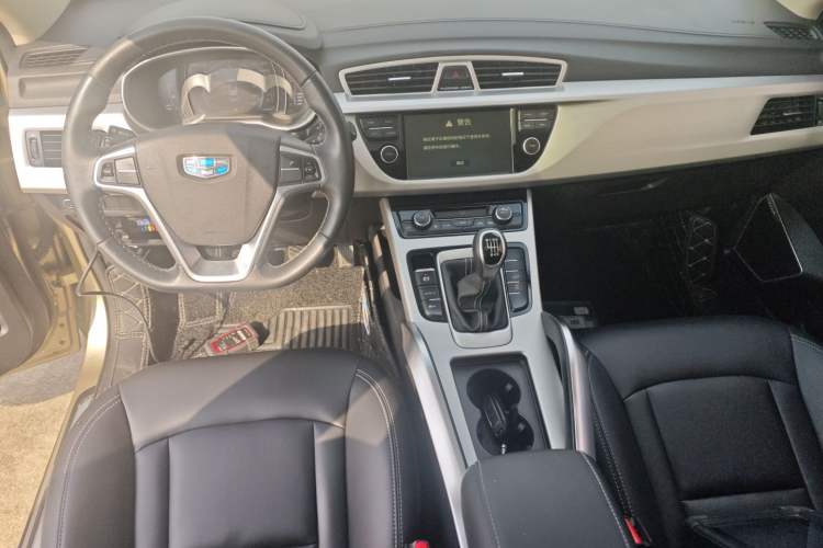 Used Geely Auto Emgrand X7 Sport 2016 2.0L Manual Smart Connect Version