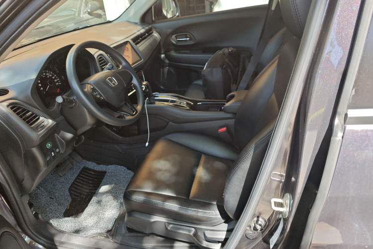 Used Honda Vezel 2019 220 TURBO CVT Elite Edition China VI Left Front Seat