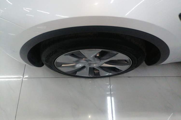 Used Tesla Model Y 2021 Revised Version 2 Long-Range All-Wheel-Drive Edition
