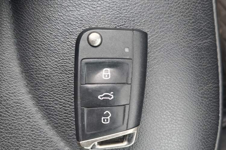 Used Volkswagen Tiguan L 2021 330TSI Automatic Two-Wheel Drive R-Line Enhanced Edition
