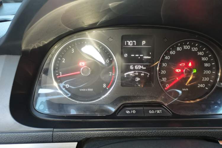 Used Volkswagen Lavida 2013 Restyled Classic 1.6L Automatic Comfort Edition
