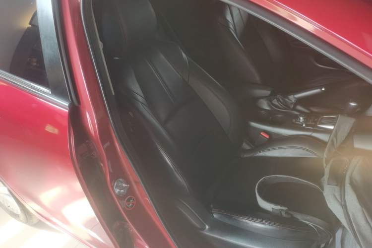 Used Mazda 3 Axela 2017 Hatchback 1.5L Automatic Comfort Model Emission Standard China V Right Front Seat