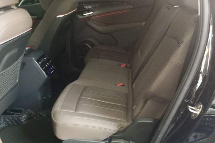 Used Audi Q6 2024 45 TFSI quattro Qiyun Edition Yulin Package 7 Seats
