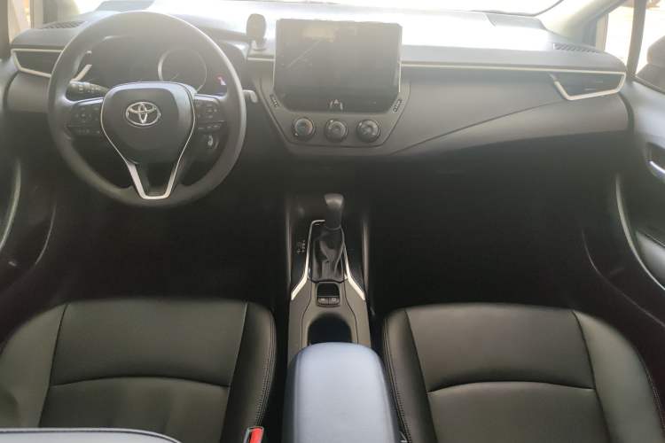 Used Toyota Corolla 2022 TNGA 1.5L CVT Pioneer Edition Center Console