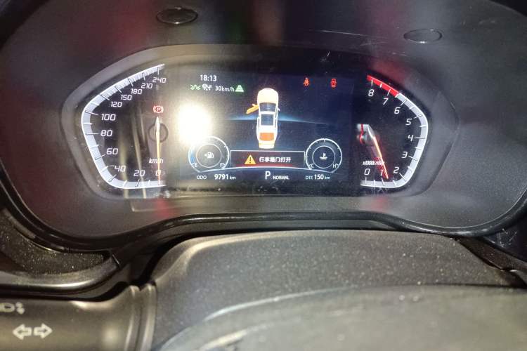 Used CHANGAN CS85 COUPE 2019 1.5T DCT Luxury Version China VI Standard
