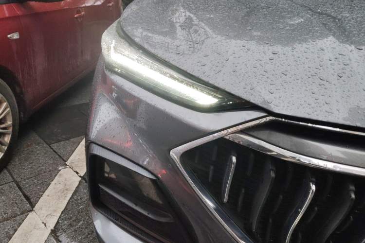 Used CHANGAN OSHAN X5 2023 Enjoy Edition 1.5T DCT Luxury Model Right Front Headlight