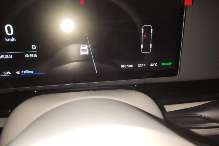 Used VOYAH Dream 2025 PHEV Four-Wheel Drive Prestige Kunpeng Edition Odometer Close Up