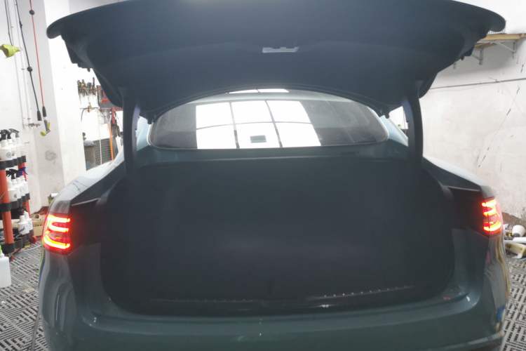 Used Hima Luxeed S7 2025 785 km Ultra