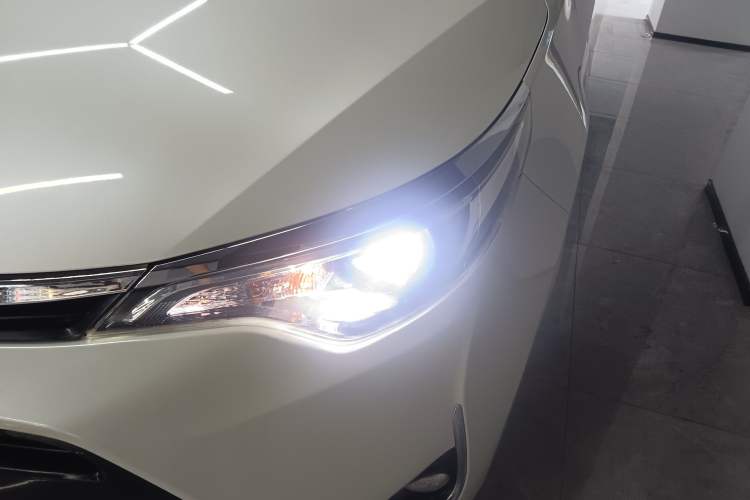 Used Toyota Levin 2017 Revised 185T CVT Elite Edition China V Standard Left Front Headlight