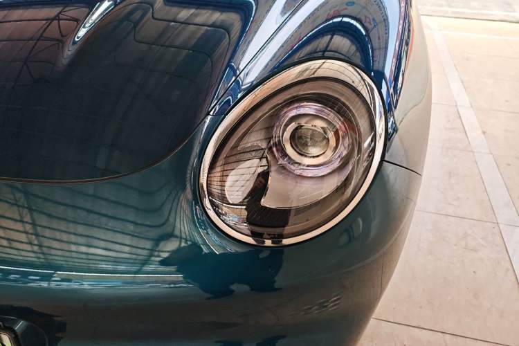 Used ORA Good Cat 2023 401 km Standard Range Comfort Version Lithium Iron Phosphate
