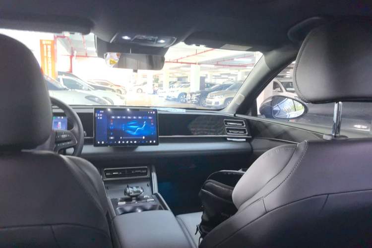 Used BYD Qin L 2025 DM-i Smart Drive 120KM Leading Model