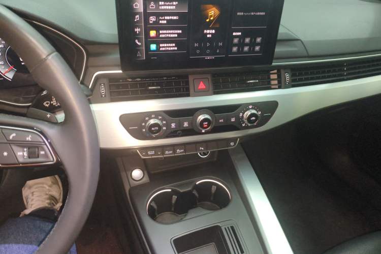 Used Audi A4L 2023 40 TFSI Fashion Dynamic Model