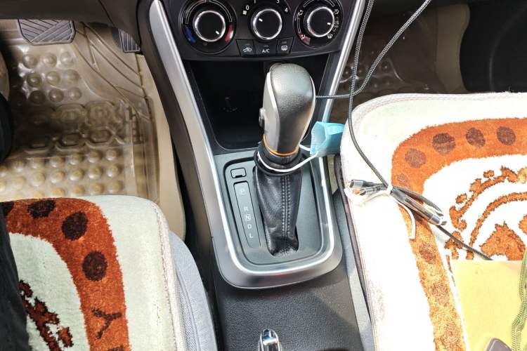 Used Suzuki Vitara S-Cross 2017 1.6L CVT Two-Wheel Drive Urban Fashion Model
