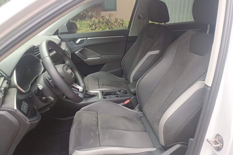 Used Audi Q3 2022 40 TFSI Fashion Dynamic Model