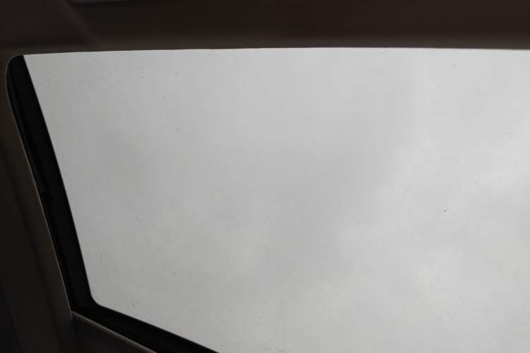 Used Geely Auto Emgrand GT 2016 1.8T Zunya Model Headliner