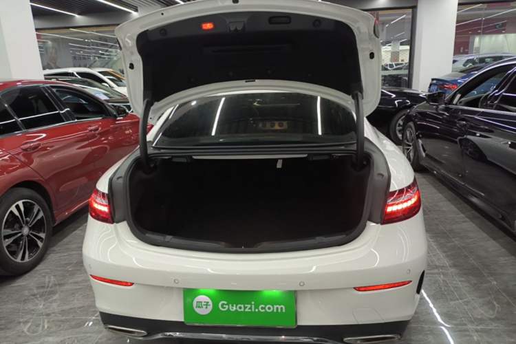 Used Mercedes-Benz E-Class 2023 E 260 Coupe Trunk