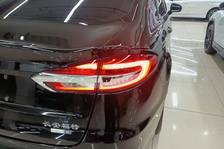 Used Ford Mondeo 2020 EcoBoost 180 Stylish Model
