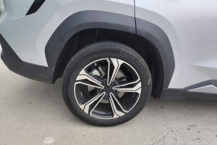 Used Geely Galaxy L7 2023 1.5T 115 km MAX Right Rear Wheel Hub