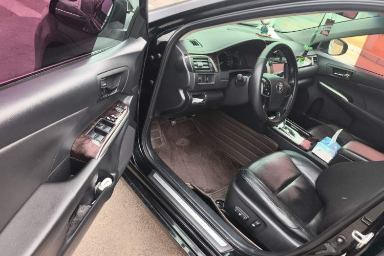 Used Toyota Camry 2015 2.0G Premier Edition