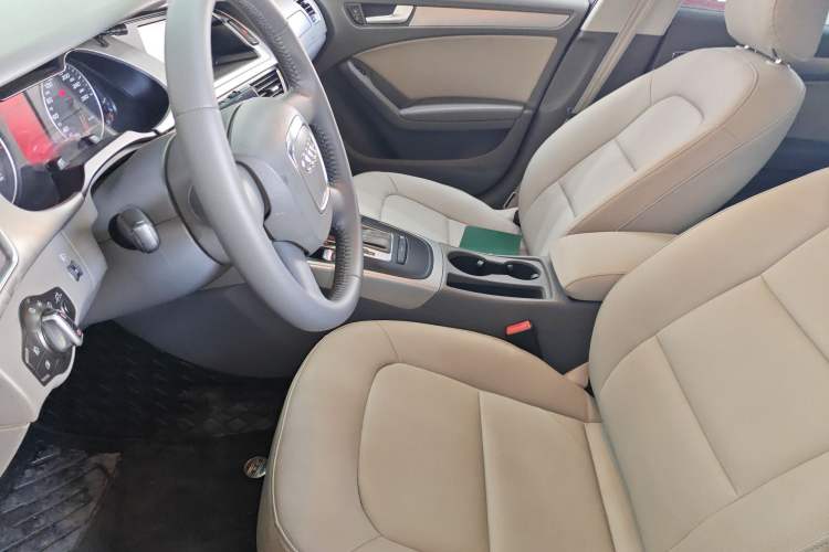 Used Audi A4L 2011 1.8 TFSI Comfort Model
