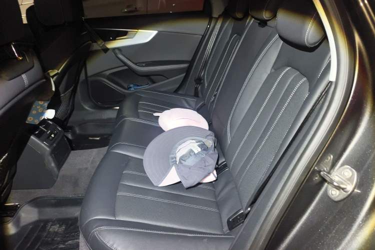 Used Audi A4L 2022 40 TFSI Luxury Dynamic Model
