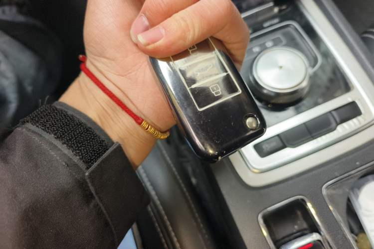 Used Roewe i6 New Energy 2017 45T Hybrid Connect & Smart Enjoyment Edition
