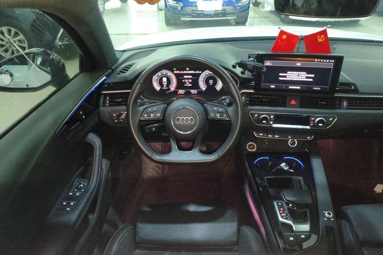 Used Audi A4L 2023 40 TFSI Luxury Dynamic Model