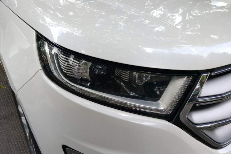Used Ford Edge 2015 2.0T GTDi Four-Wheel Drive Prestige Model