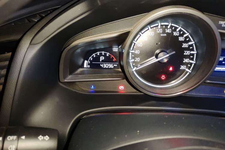 Used Mazda CX-4 2020 2.0L Automatic Two-Wheel Drive Blue Sky Dynamic Edition
