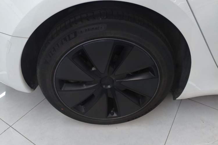 Used Tesla Model 3 2023 Rear-Wheel-Drive Version
