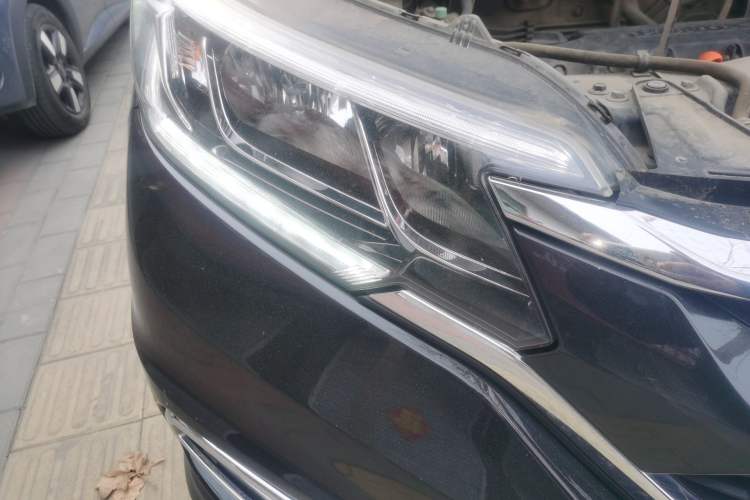 Used Honda CR-V 2015 2.0L two-wheel drive Fashion Edition