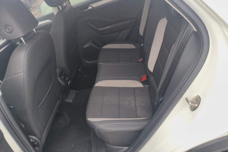 Used Volkswagen T-ROC 2022 280TSI DSG Two-Wheel Drive Elite PLUS