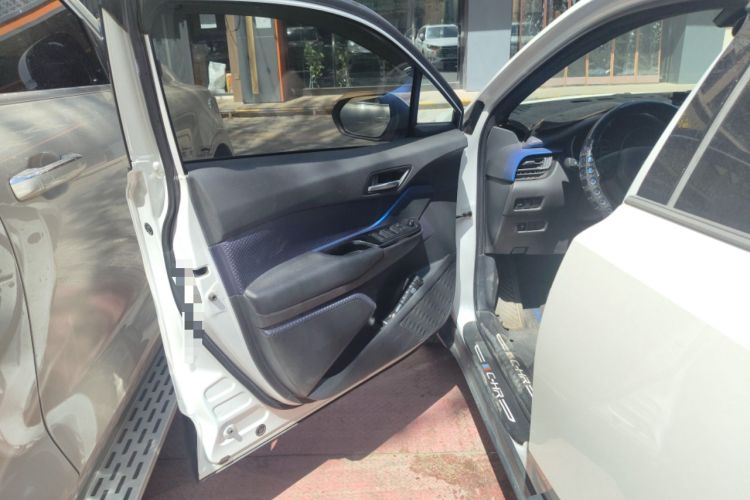 Used Toyota C-HR 2020 2.0L Leading Edition Driver Seat