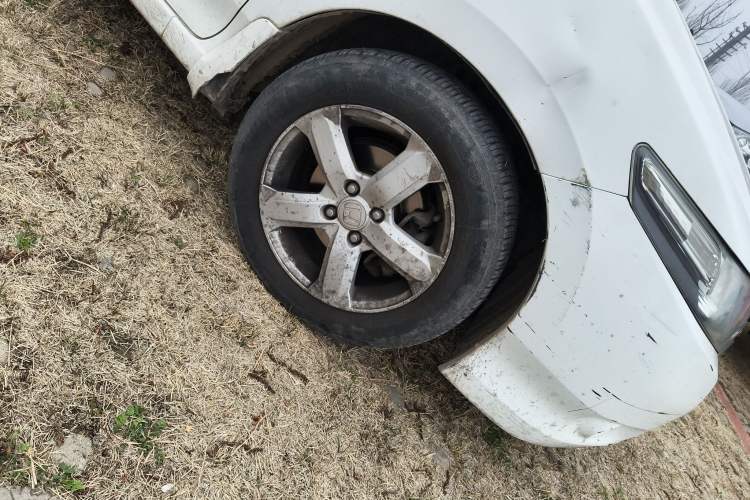 Used Honda City Classic 2008 1.5L manual Elite Edition Right Front Wheel Hub