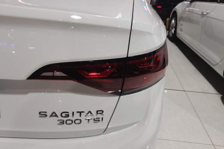 Used Volkswagen Sagitar 2024 300TSI DSG Excellence Edition Right Rear Taillight