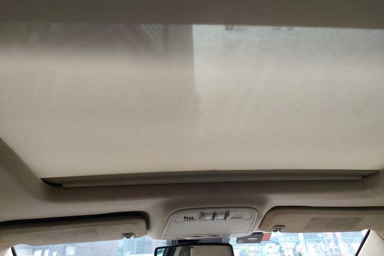 Used Buick LaCrosse 2011 2.4L SIDI Luxury Edition Headliner