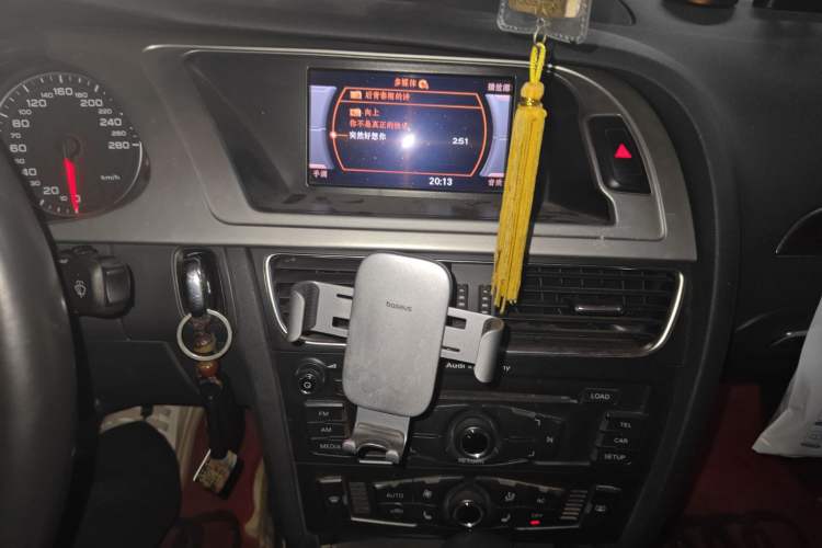 Used Audi A4L 2011 2.0 TFSI Comfort Model