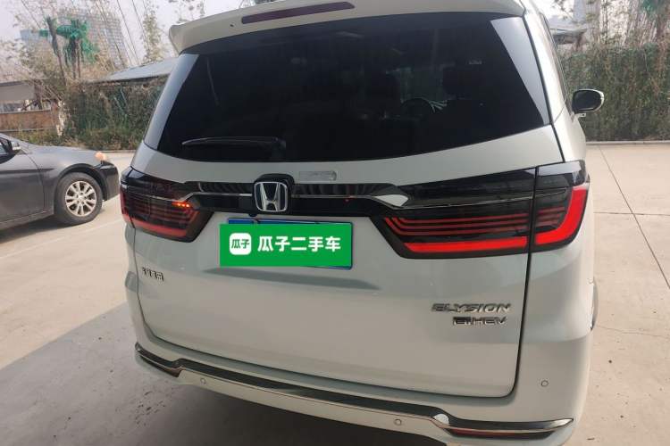 Used Honda Elysion 2022 2.0L eHEV Luxury Edition
