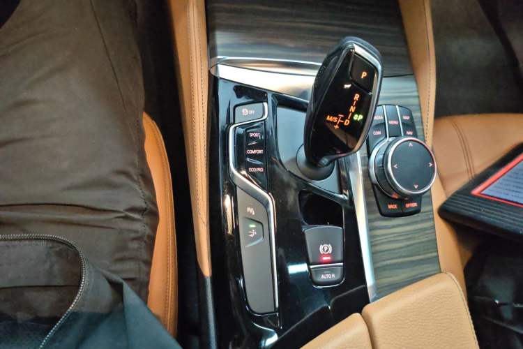 Used BMW 6 Series GT 2018 630i Luxury Design Package