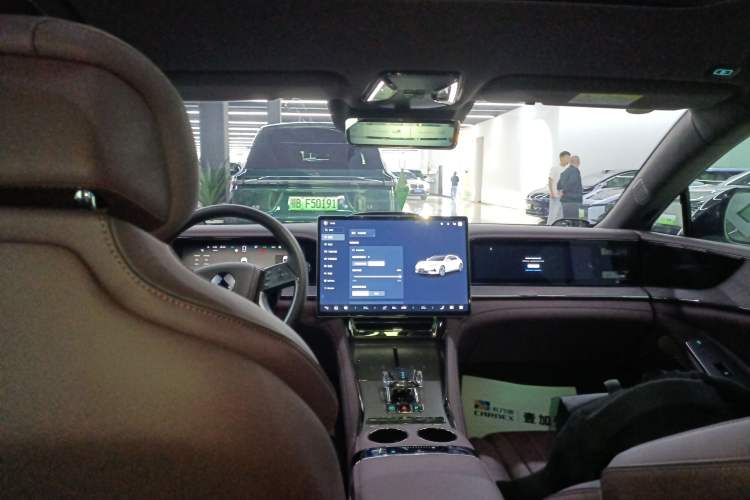 Used Denza Z9GT 2024 1100 Four-Wheel Drive Ultra Version
