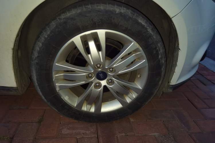 Used Ford Focus 2012 Sedan 1.6L Automatic Comfort Model