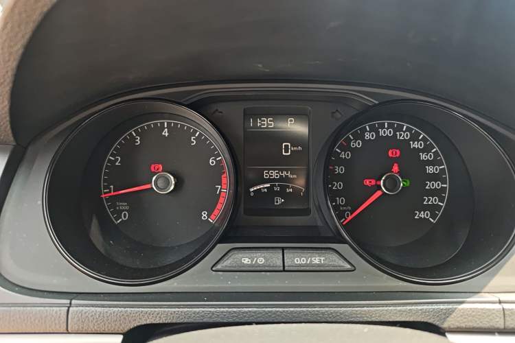 Used Volkswagen Lavida 2015 1.6L Automatic Fashion Edition