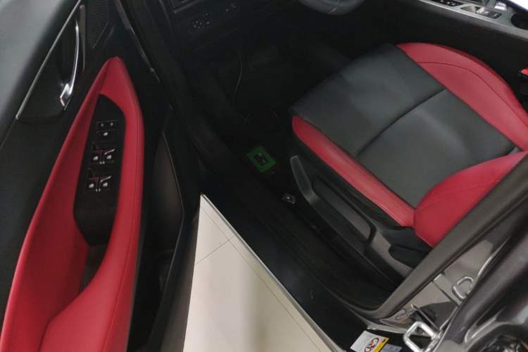 Used CHANGAN CS35PLUS 2021 Blue Whale NE 1.4T DCT Luxury Model