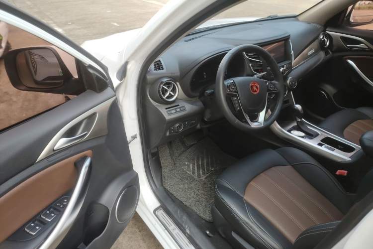 Used BYD Song 2017 Gaishe Upgrade Edition 1.5TID Automatic Elite Model
