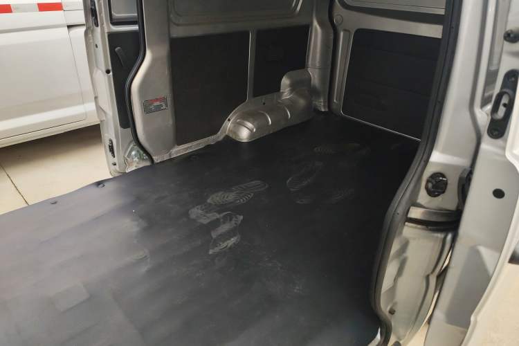 Used Dongfeng Xiaokang K05S 2022 1.3L High-Power Base Version Left Rear Seat