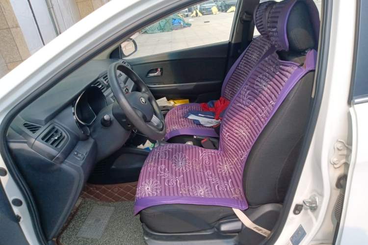 Used Kia K2 2012 Sedan 1.4L Automatic GLS Commemorative Edition Left Front Seat